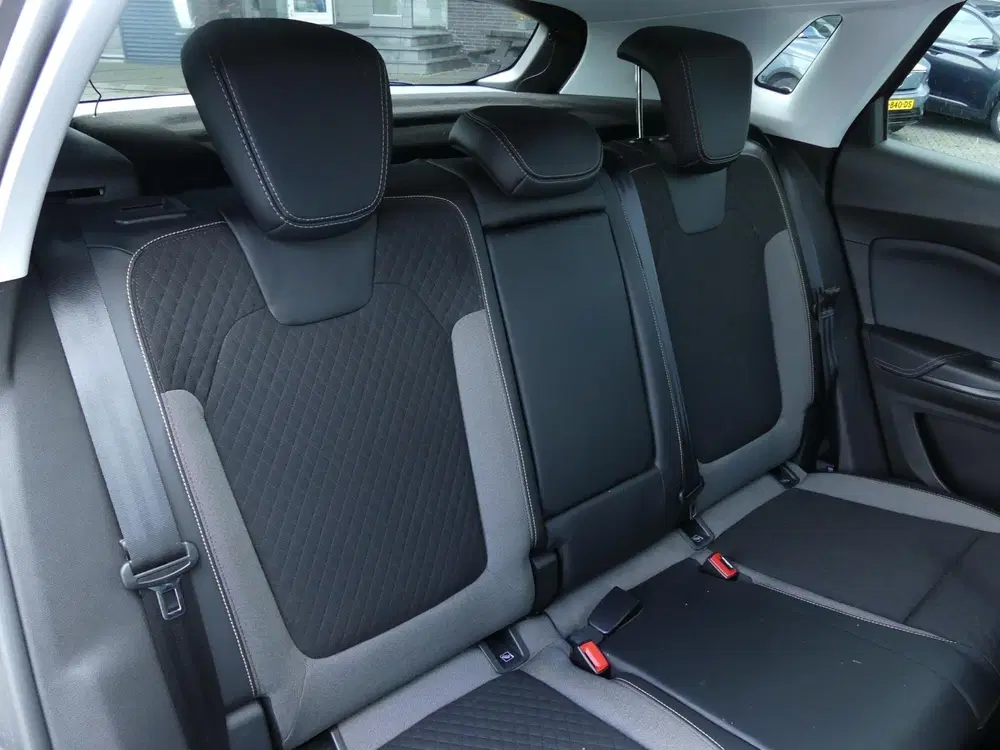 Opel Grandland 1.2 Turbo EAT-8 Business Executive Ultimat uit 2021, foto 9