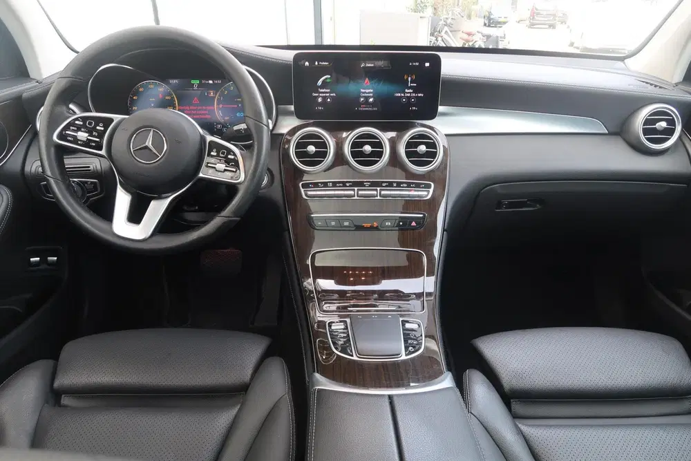Mercedes-Benz GLC Mercedes GLC-klasse 300e 4MATIC PANORAMADA uit 2020, foto 10