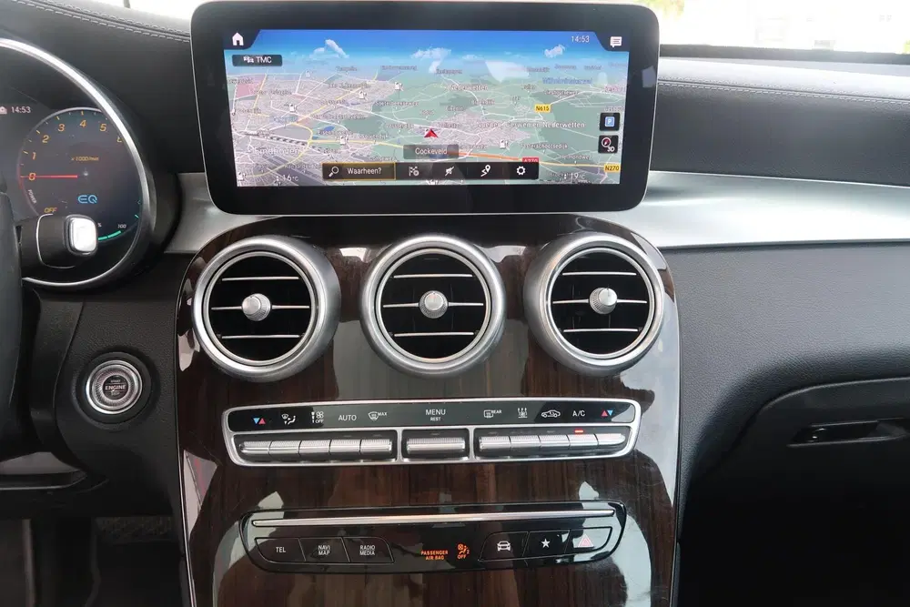 Mercedes-Benz GLC Mercedes GLC-klasse 300e 4MATIC PANORAMADA uit 2020, foto 15