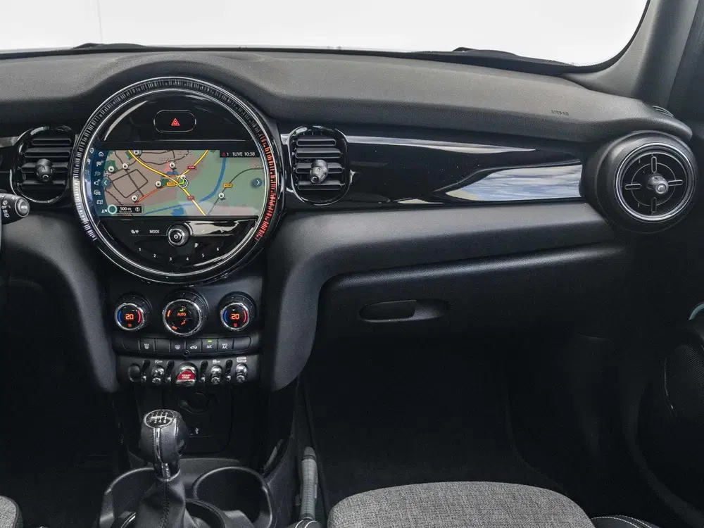 Mini One One Business Edition uit 2021, foto 12