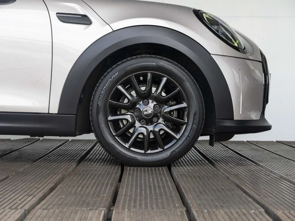 Mini One One Business Edition uit 2021, foto 9