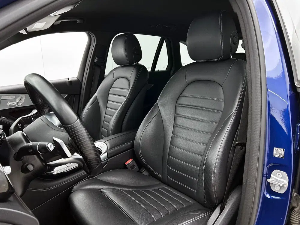 Mercedes-Benz GLC 300 4M AMG Line Automaat uit 2020, foto 4