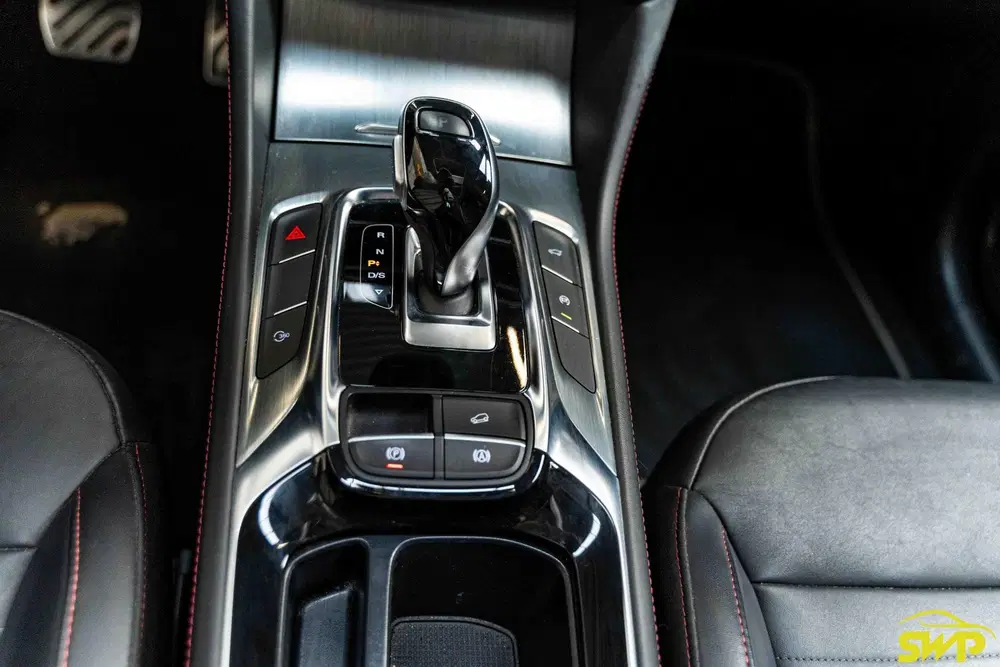 MG HS EHS 1.5 Luxury MHEV uit 2024, foto 15