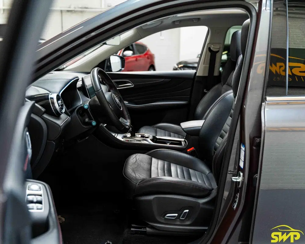 MG HS EHS 1.5 Luxury MHEV uit 2024, foto 2
