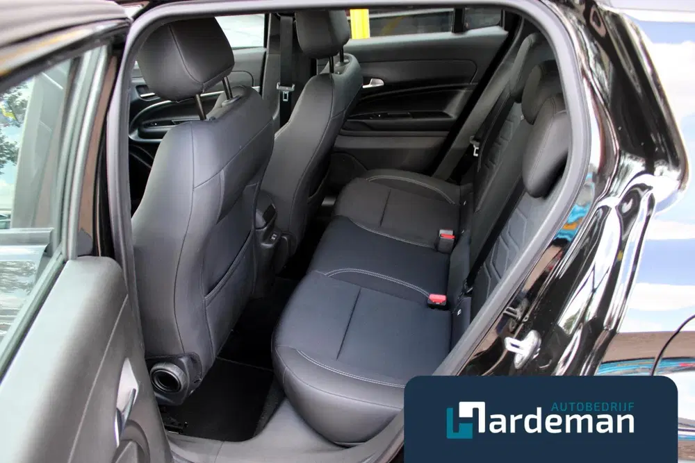 Jeep Avenger 1.2 Altitude Winterpack Carplay JBL Navi uit 2024, foto 8