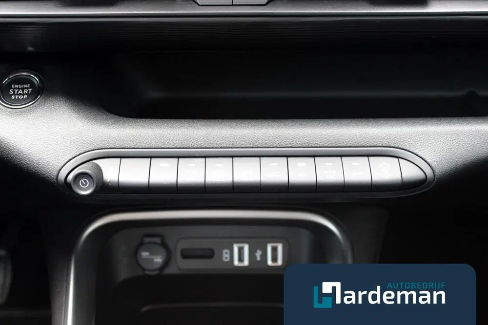 Jeep Avenger 1.2 Altitude Navi Winterpack JBL Carplay uit 2024, foto 13
