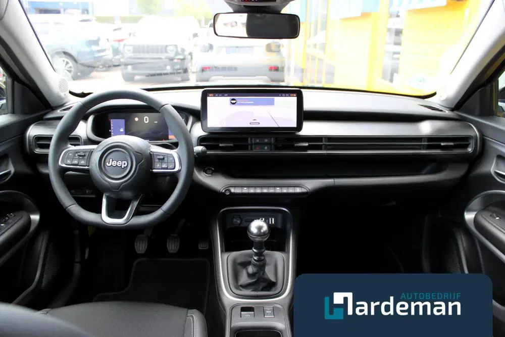Jeep Avenger 1.2 Altitude Navi Winterpack JBL Carplay uit 2024, foto 2