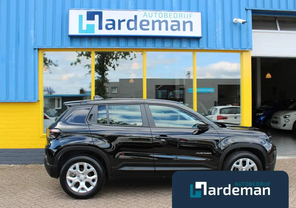 Jeep Avenger 1.2 Altitude Navi Winterpack JBL Carplay uit 2024, foto 5