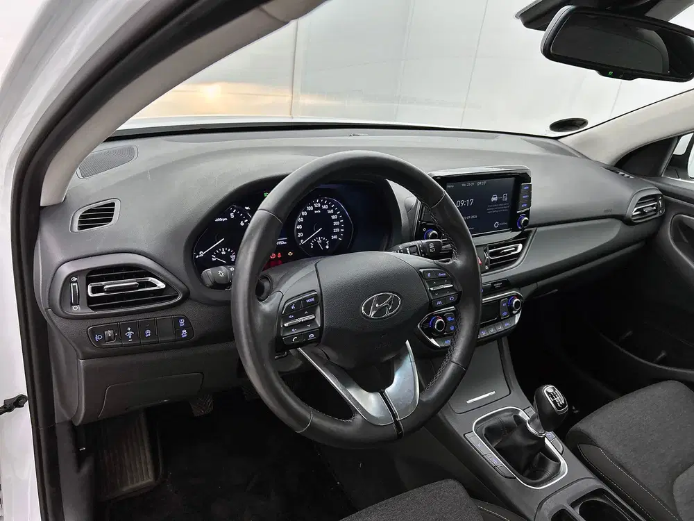 Hyundai i30 1.0 T-GDi MHEV Comfort uit 2023, foto 14