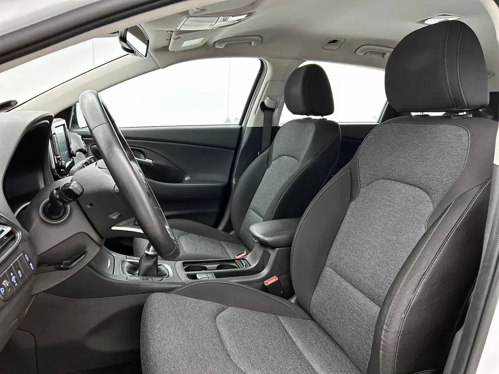 Hyundai i30 1.0 T-GDi MHEV Comfort uit 2023, foto 4