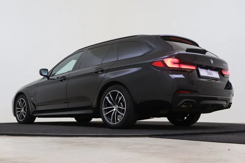 BMW 5-serie 530e M Sport Automaat uit 2021, foto 11