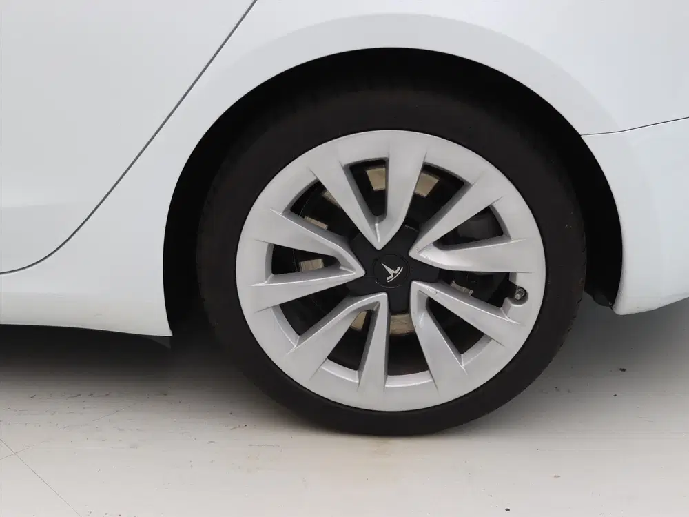 Tesla Model 3 Standard RWD Plus FACELIFT 94 uit 2022, foto 12