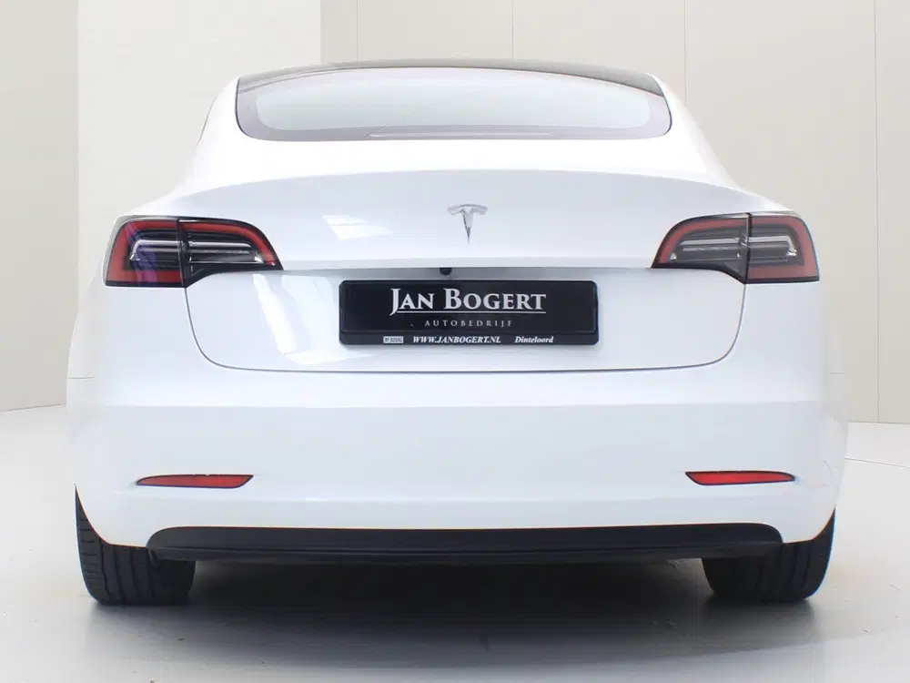 Tesla Model 3 Standard RWD Plus FACELIFT 94 uit 2022, foto 7