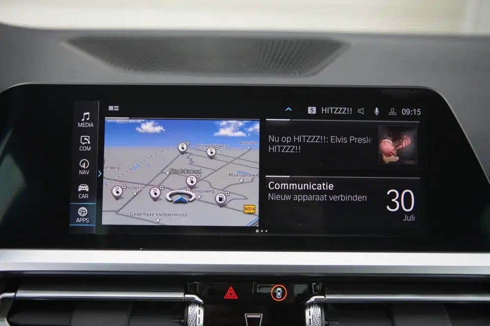 BMW 3-serie 330e M Sport uit 2022, foto 15