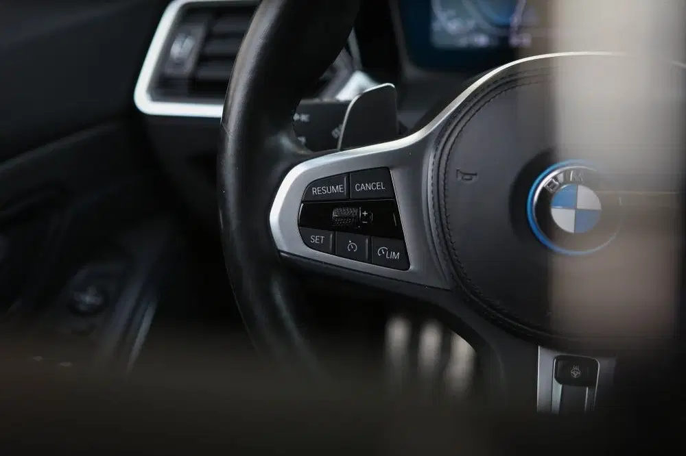 BMW 3-serie 330e M Sport uit 2022, foto 8