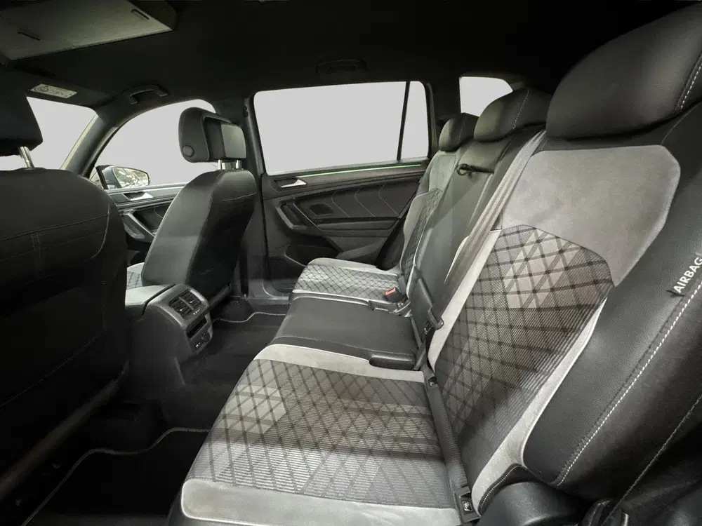 Volkswagen Tiguan Allspace 1.5 TSI R-Line uit 2023, foto 6