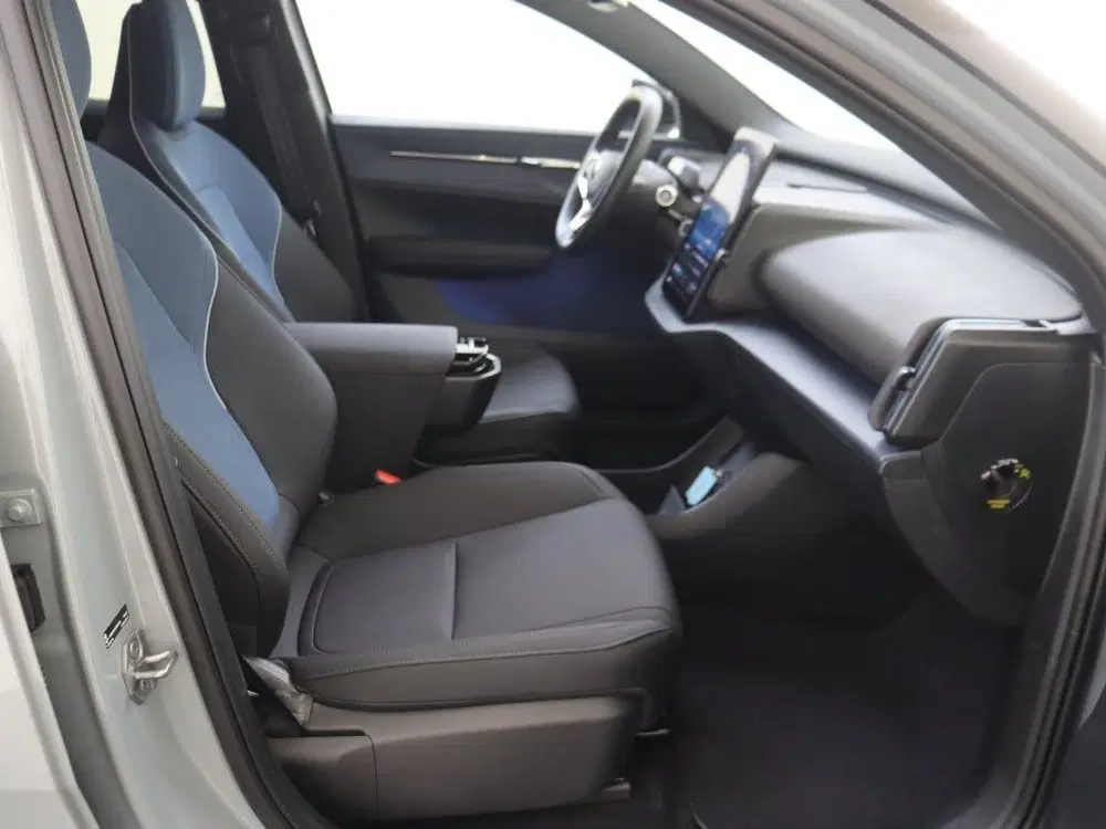 Volvo EX30 Single motor Extended Plus 69 kWh uit 2024, foto 14