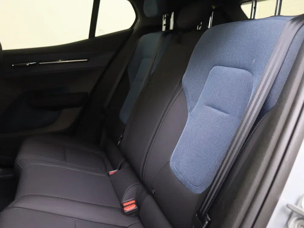 Volvo EX30 Single motor Extended Plus 69 kWh uit 2024, foto 8