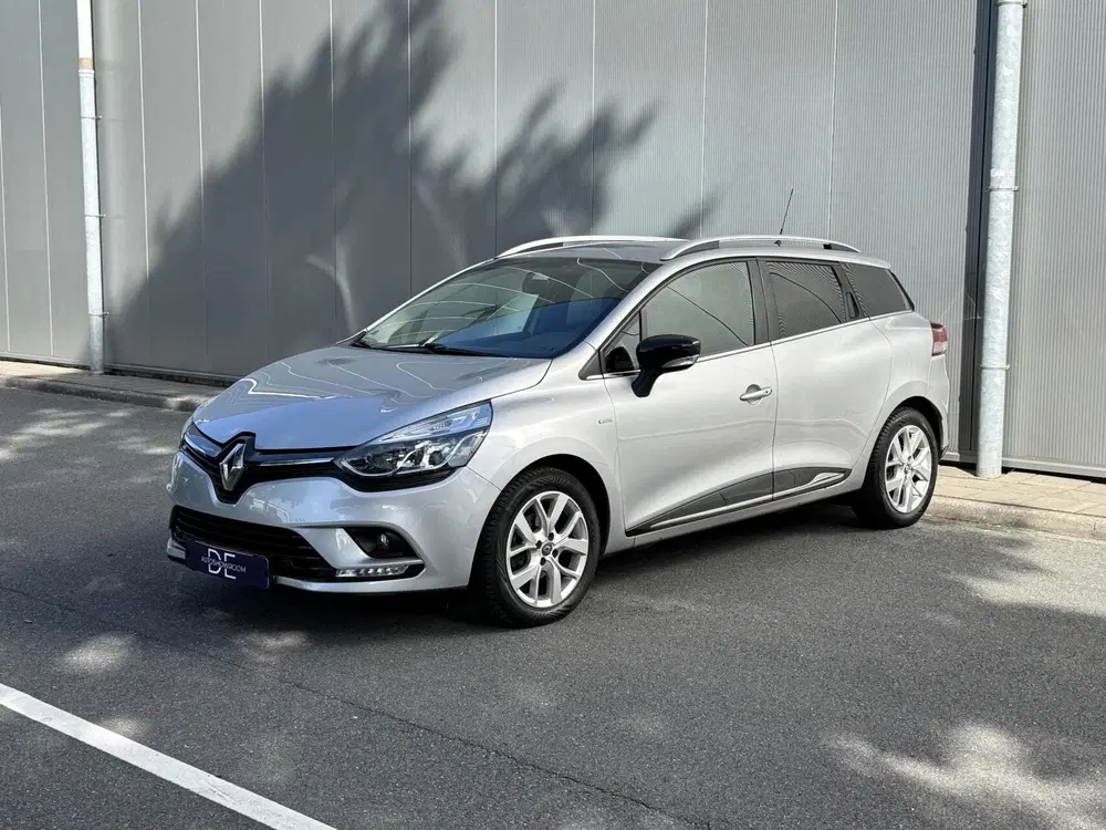 Renault Clio 0.9 TCe Limited uit 2020, foto 12