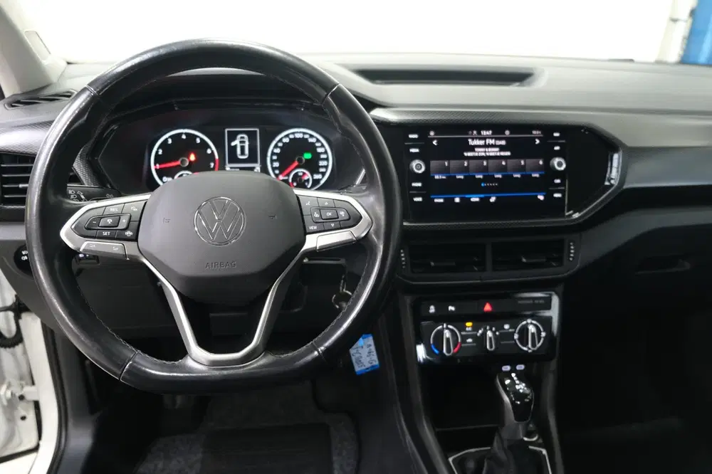 Volkswagen T-Cross 1.0 TSI Life Automaat uit 2021, foto 12