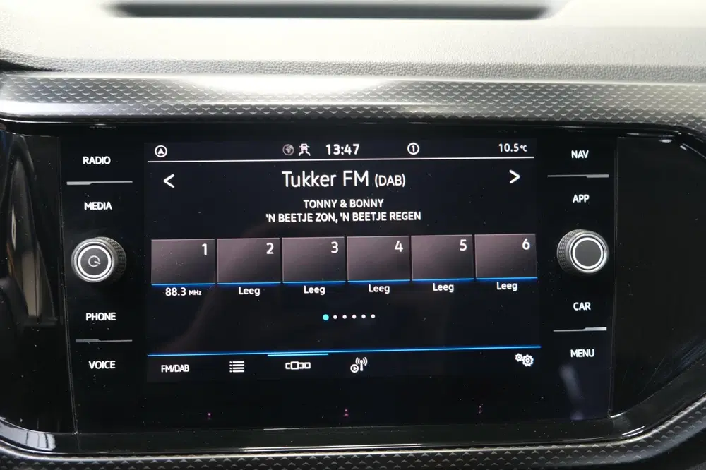 Volkswagen T-Cross 1.0 TSI Life Automaat uit 2021, foto 13