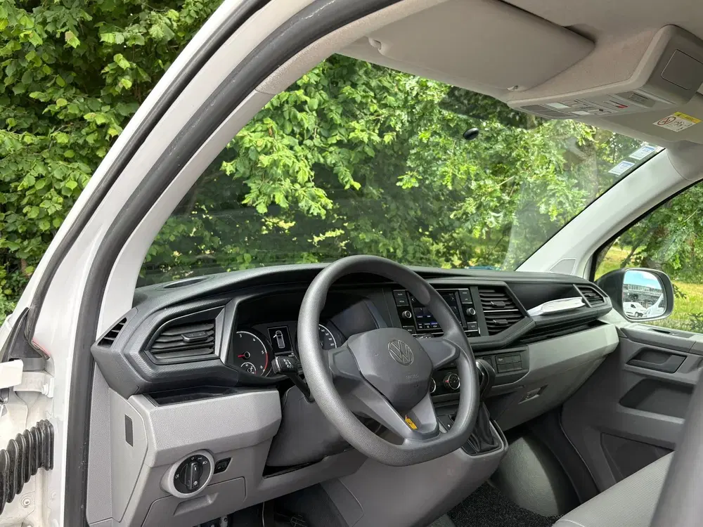 Volkswagen Transporter 2.0 TDI L2H1 150PK uit 2024, foto 14