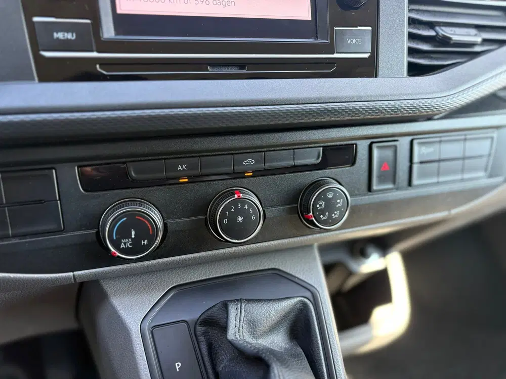 Volkswagen Transporter 2.0 TDI L2H1 150PK uit 2024, foto 13