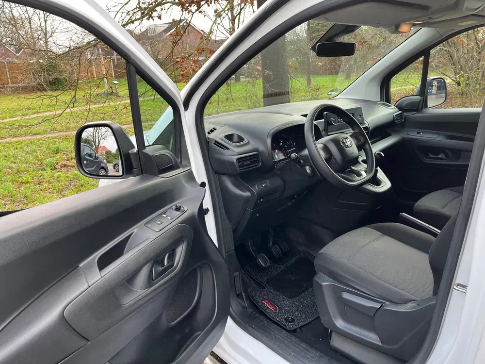 Toyota Proace City 1.5 D-4D Cool Comfort uit 2021, foto 11
