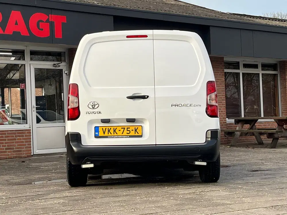 Toyota Proace City 1.5 D-4D Cool Comfort uit 2021, foto 7