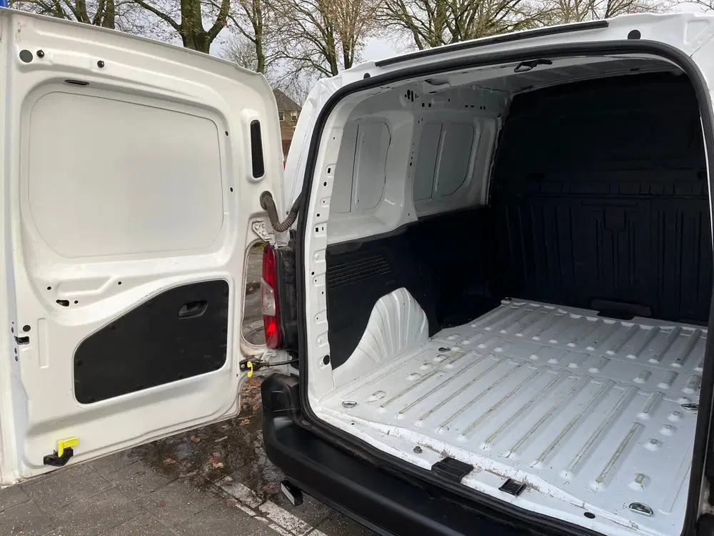 Toyota Proace City 1.5 D-4D Cool Comfort uit 2021, foto 9