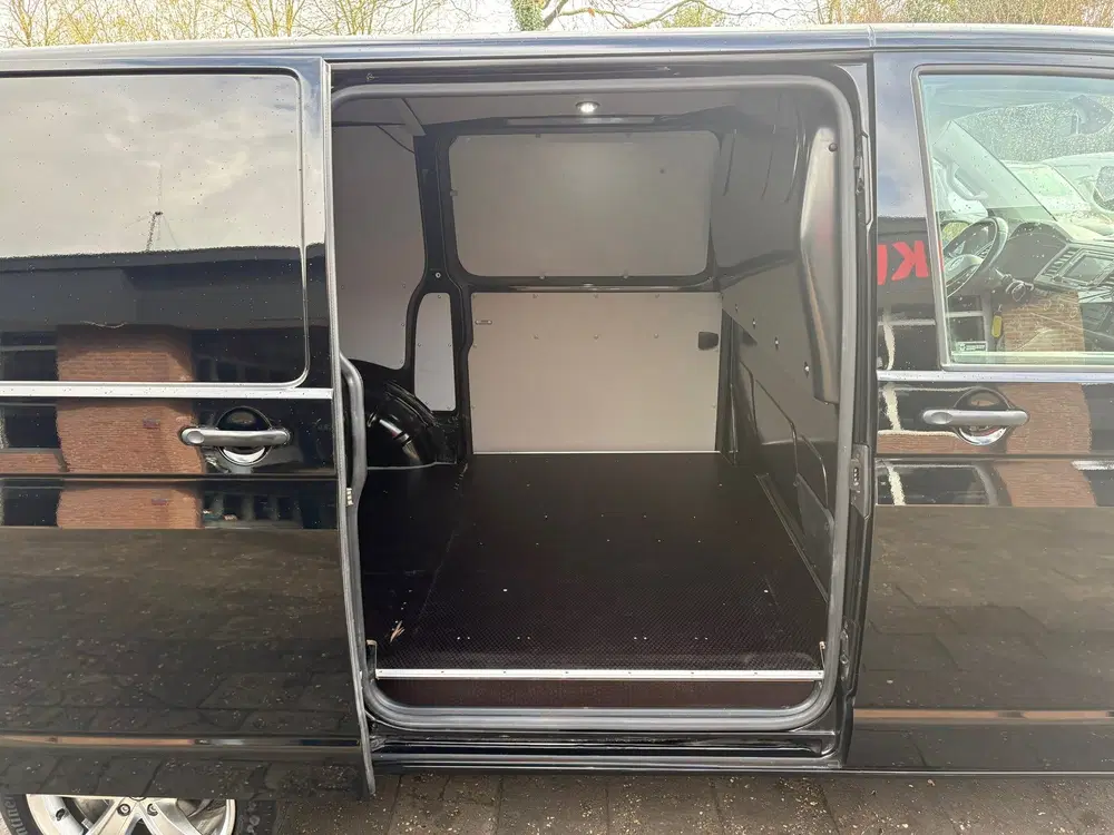 Volkswagen Transporter 2.0 TDI L1H1 Highline 150 PK uit 2019, foto 12