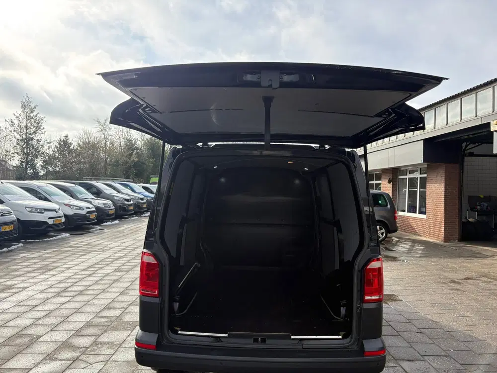 Volkswagen Transporter 2.0 TDI L1H1 Highline 150 PK uit 2019, foto 8