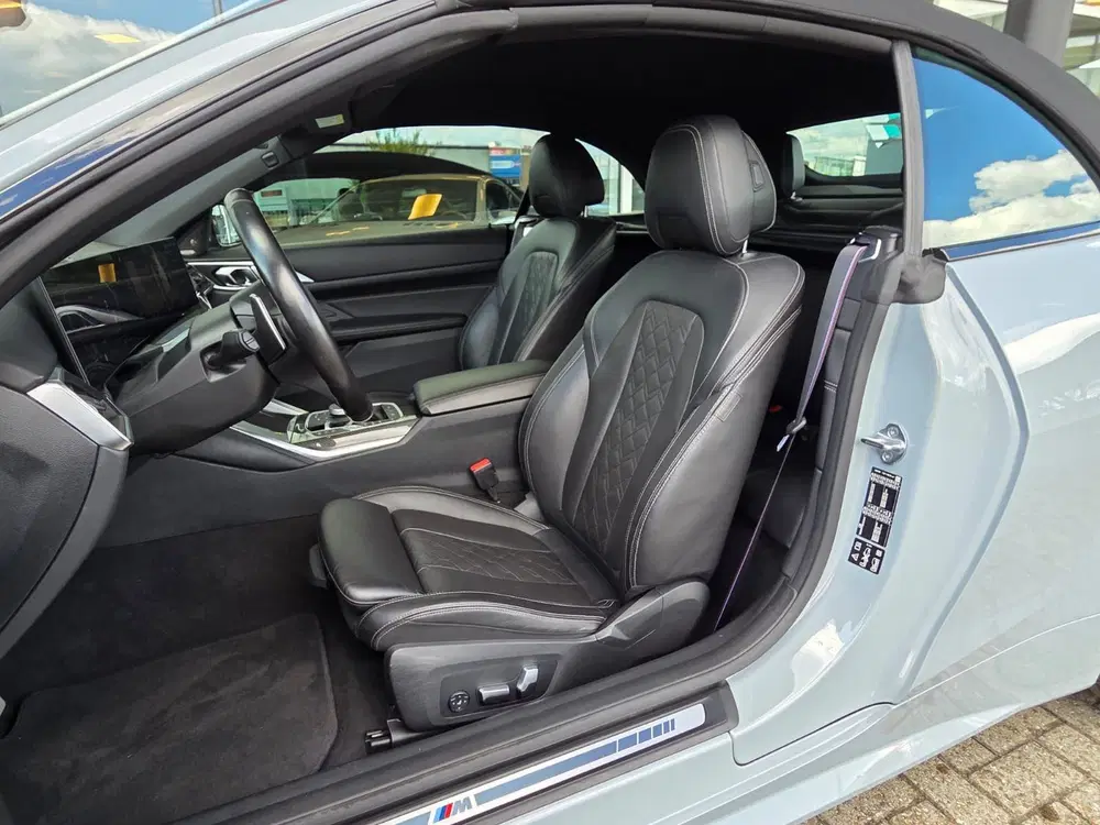 BMW 4-serie 4 Serie Cabrio M440i xDrive Curved HK HUD uit 2023, foto 4