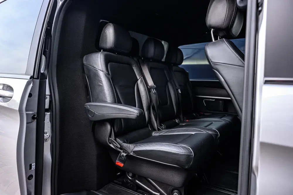 Mercedes-Benz V-Klasse 300d Lang DC Avantgarde Edition uit 2022, foto 7
