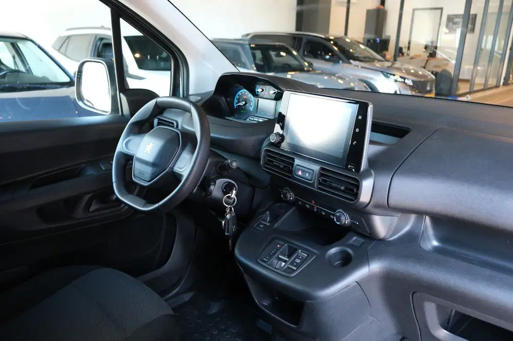 Peugeot Partner 136 L2 50 kWh*SOH 97%* uit 2023, foto 10