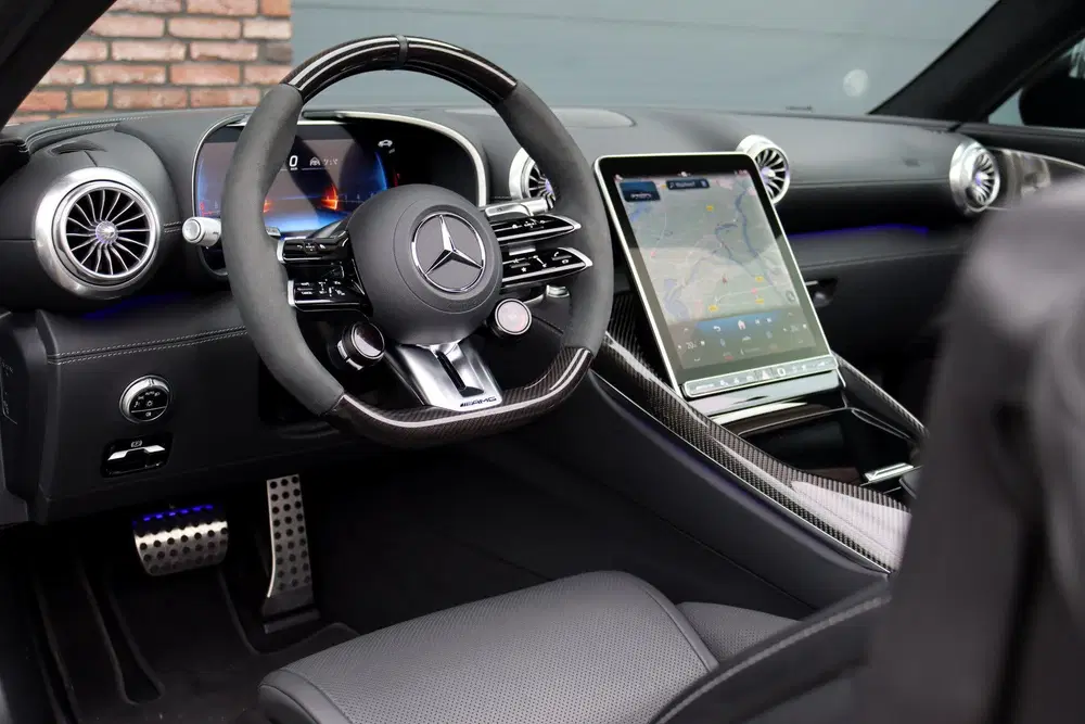 Mercedes-Benz SL AMG 63 S E Performance uit 2024, foto 6
