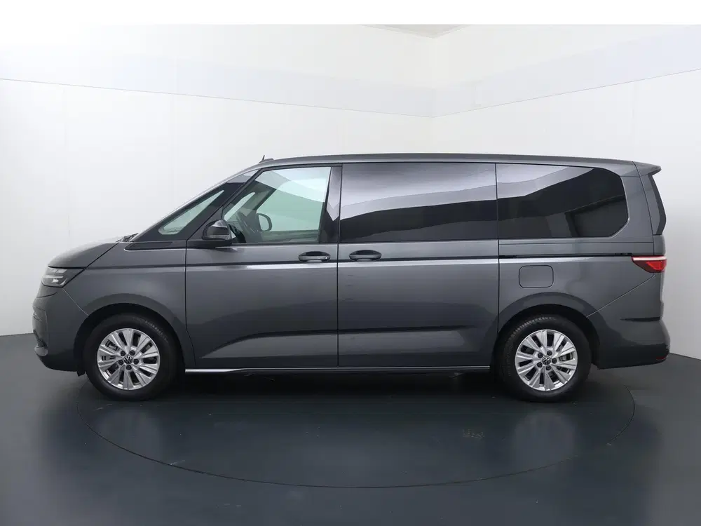 Volkswagen Multivan Bedrijfswagens Multivan 1.5 eHybrid L2 Eco uit 2025, foto 2