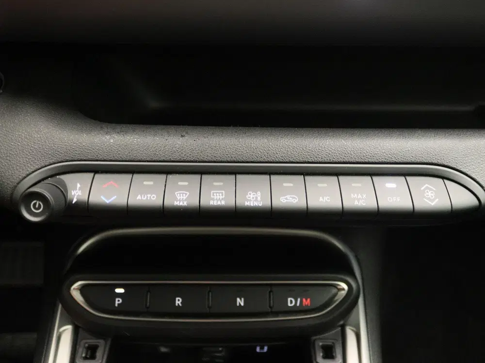 Jeep Avenger 1.2 e-Hybrid Altitude uit 2025, foto 10