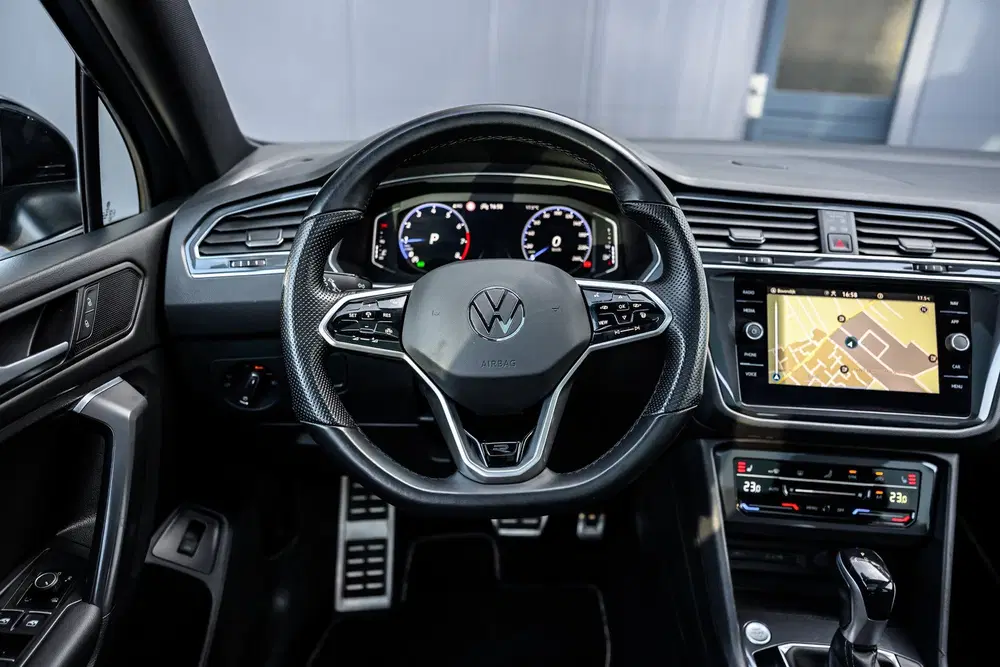 Volkswagen Tiguan Allspace 1.5 TSI R-Line Business+ 7p. uit 2022, foto 15