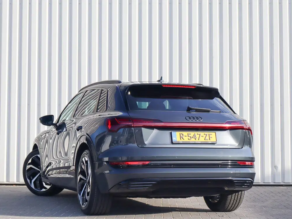 Audi e-tron 55 408pk quattro Advanced edition 95 kWh uit 2022, foto 14