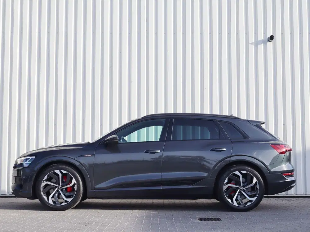Audi e-tron 55 408pk quattro Advanced edition 95 kWh uit 2022, foto 15