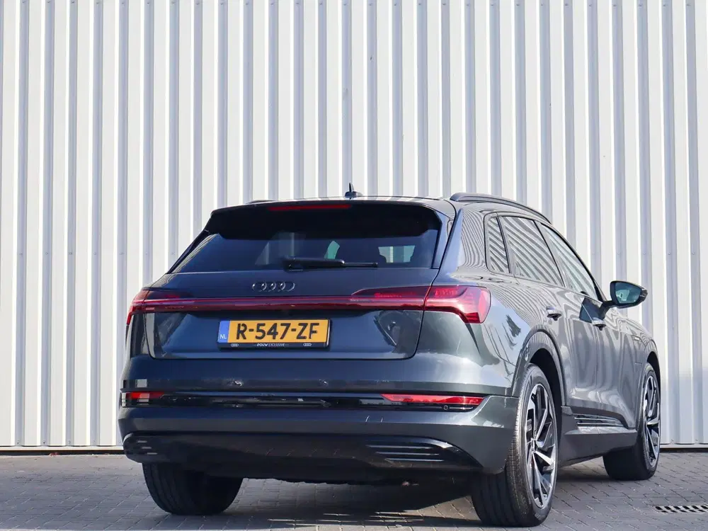 Audi e-tron 55 408pk quattro Advanced edition 95 kWh uit 2022, foto 2