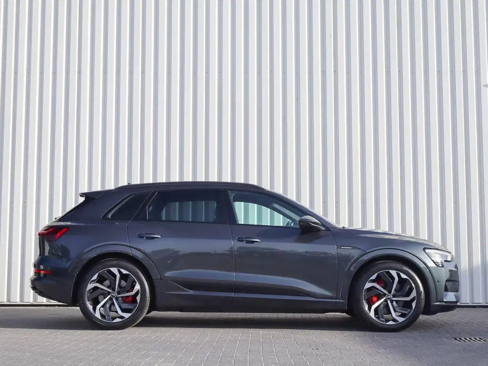 Audi e-tron 55 408pk quattro Advanced edition 95 kWh uit 2022, foto 3