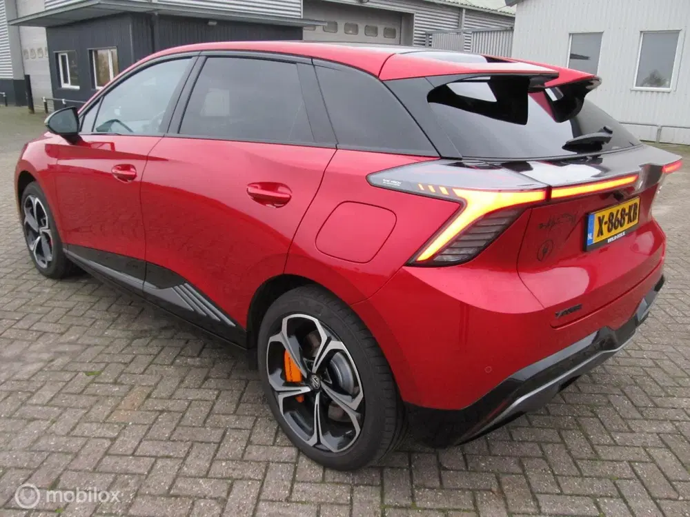 MG MG4 AWD XPOWER 64 kWh met 436 PK met 49900 km uit 2023, foto 2