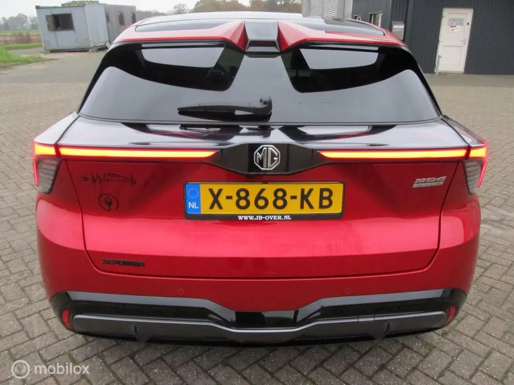 MG MG4 AWD XPOWER 64 kWh met 436 PK met 49900 km uit 2023, foto 3