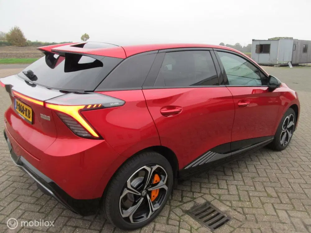 MG MG4 AWD XPOWER 64 kWh met 436 PK met 49900 km uit 2023, foto 4