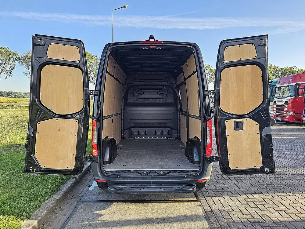 Mercedes-Benz Sprinter 311 ac automaat euro6 uit 2023, foto 13