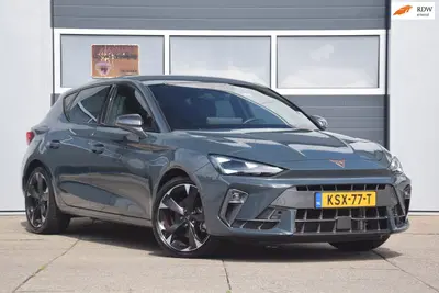 Cupra Leon 1.5 TSI e-Hybrid Business PHEV uit 2025