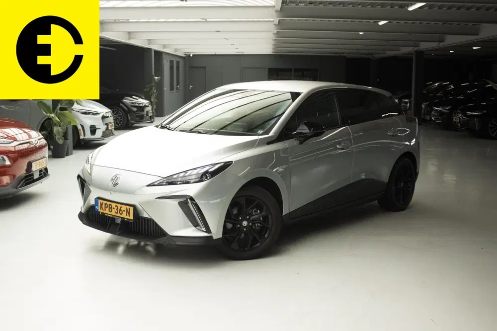 MG MG4 Comfort 64 kWh uit 2024