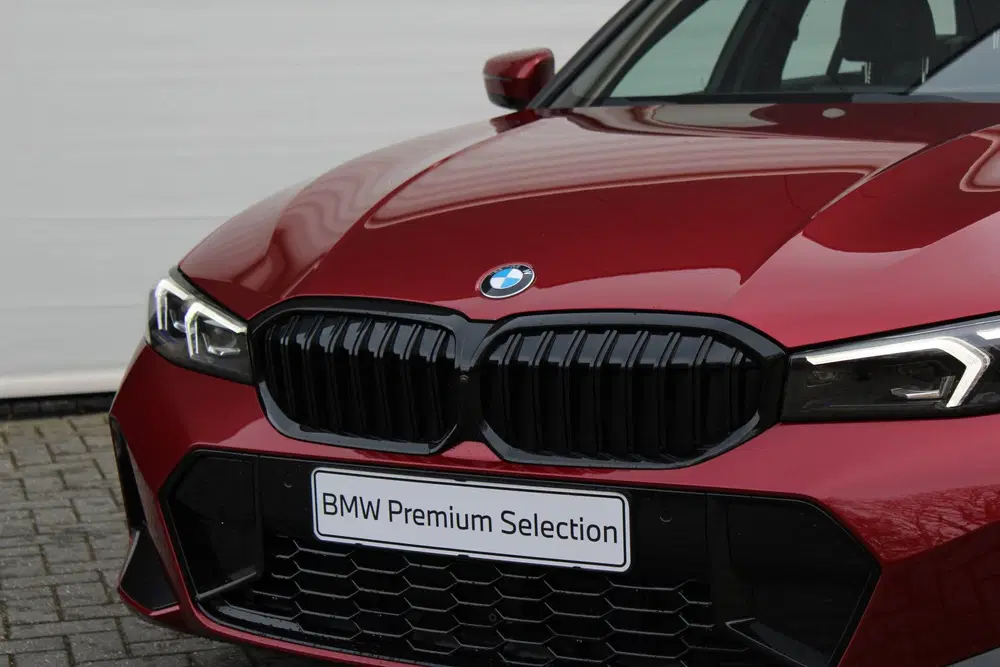 BMW 3-serie 330i xDrive High Executive M Sport Autom uit 2025, foto 10